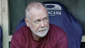 Mano Menezes demitido do Fluminense após perder na primeira jornada do Brasileirão