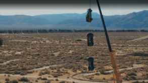 Teste de resistência: Honda ''pendura'' três SUV a 40 metros do solo