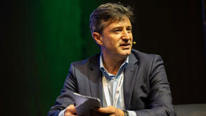 Domingos Paciência assume funções na FPF