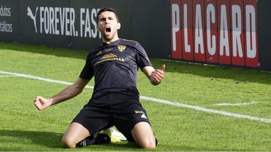 Médio destaca caráter da equipa