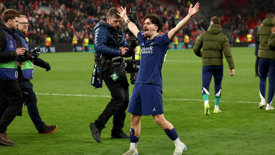 Vitinha eufórico no final do Liverpool-PSG