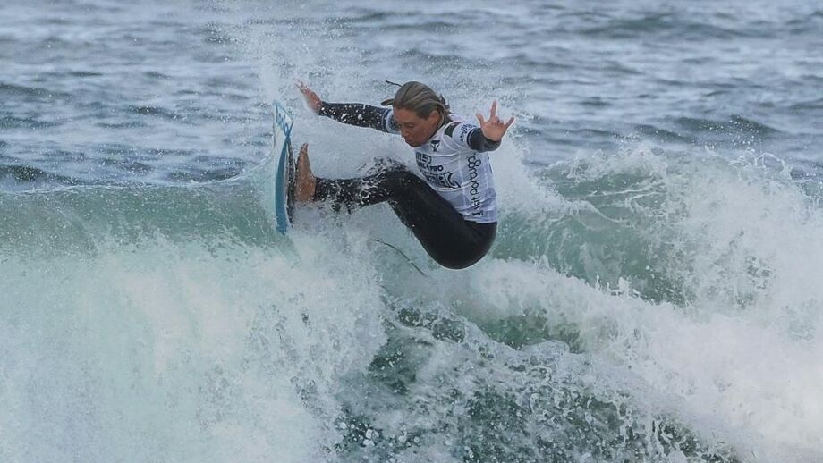 Yolanda Hopkins recebeu um wildcard para competir no MEO Rip Curl Pro Portugal e despede-se de Peniche no 9.º lugar