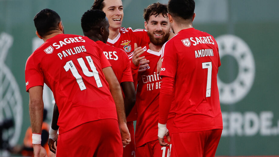 Carreras a festejar golo do Benfica frente ao Rio Ave