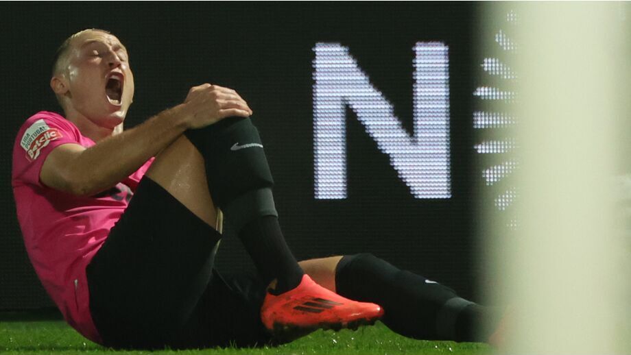 Nuno Santos sofreu lesão grave contra o Famalicão esta época