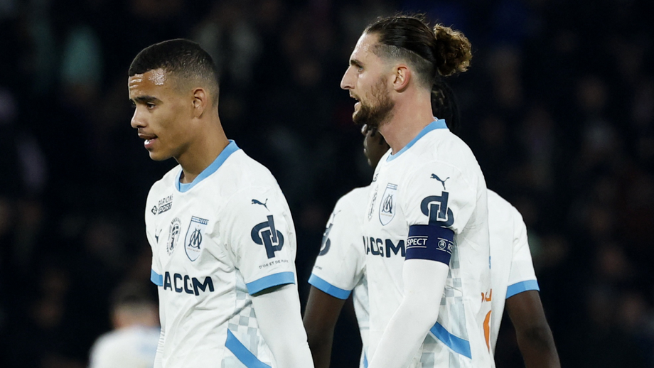 Mason Greenwood e Adrien Rabiot durante o PSG-Marselha