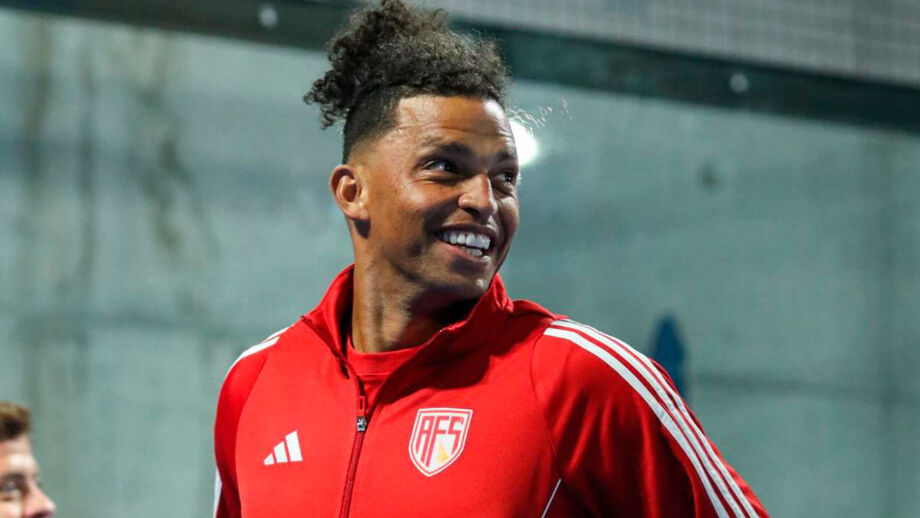 Aderllan Santos está lesionado