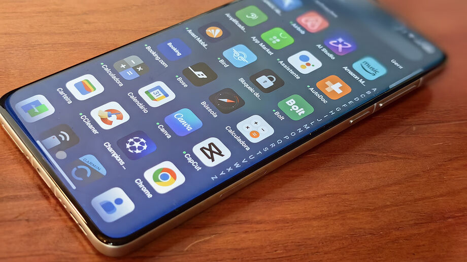 Com o menu aberto, a fluidez é muito satisfatória