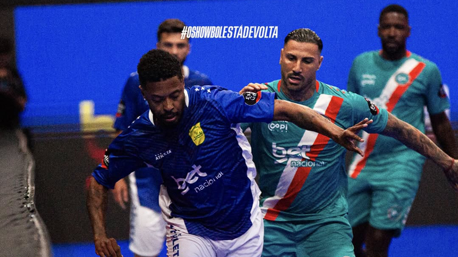 Ricardo Quaresma durante um jogo da Liga Showbol, no Brasil