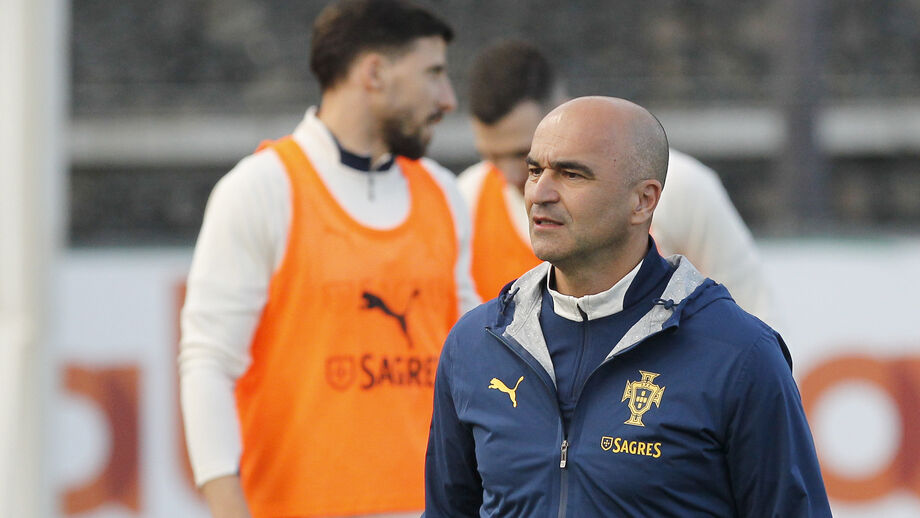 Martínez a orientar mais um treino da Seleção Nacional