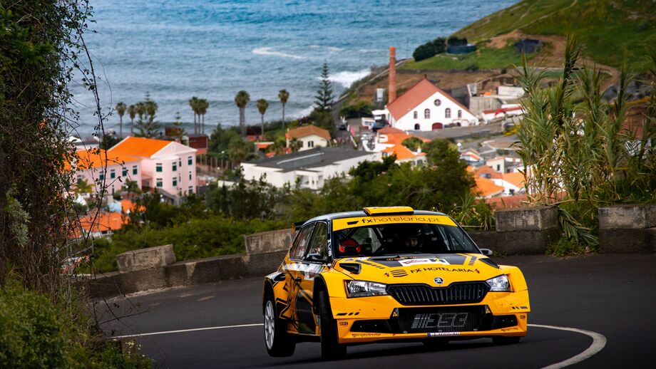 A dupla João Silva/Luís Rodrigues brilhou no Campeonato de Ralis CORAL