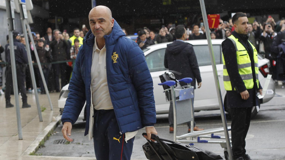 Roberto Martínez à chegada ao Aeroporto de Lisboa rumo a Copenhaga, Dinamarca