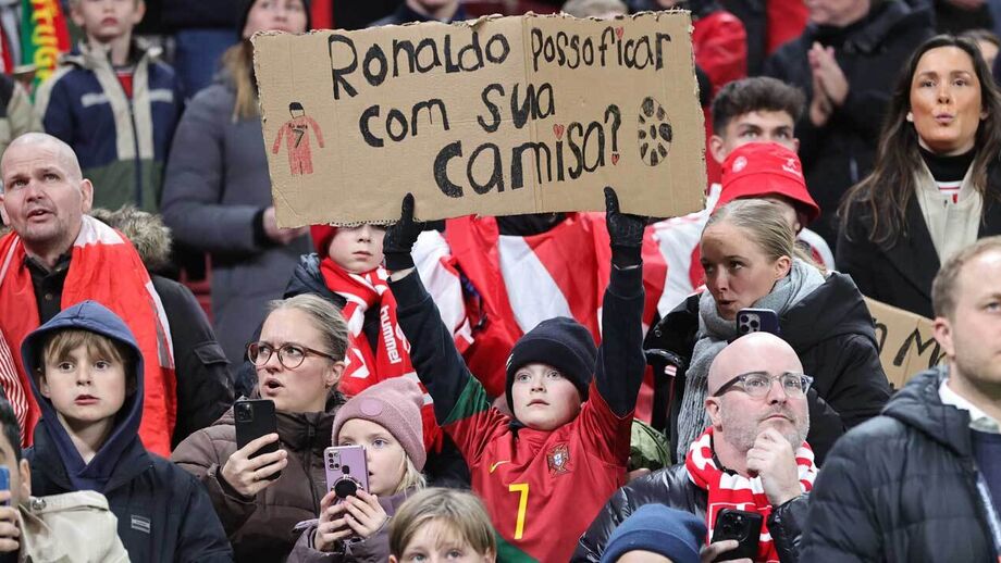 Criança dinamarquesa com camisola de Cristiano Ronaldo faz pedido a CR7 antes da partida de hoje