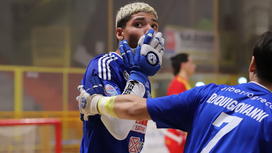 Tiago Sanches vive a primeira época no Valdagno