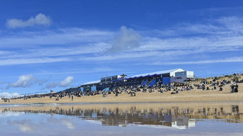 Praia de Supertubos, em Peniche, volta a receber craques do surf