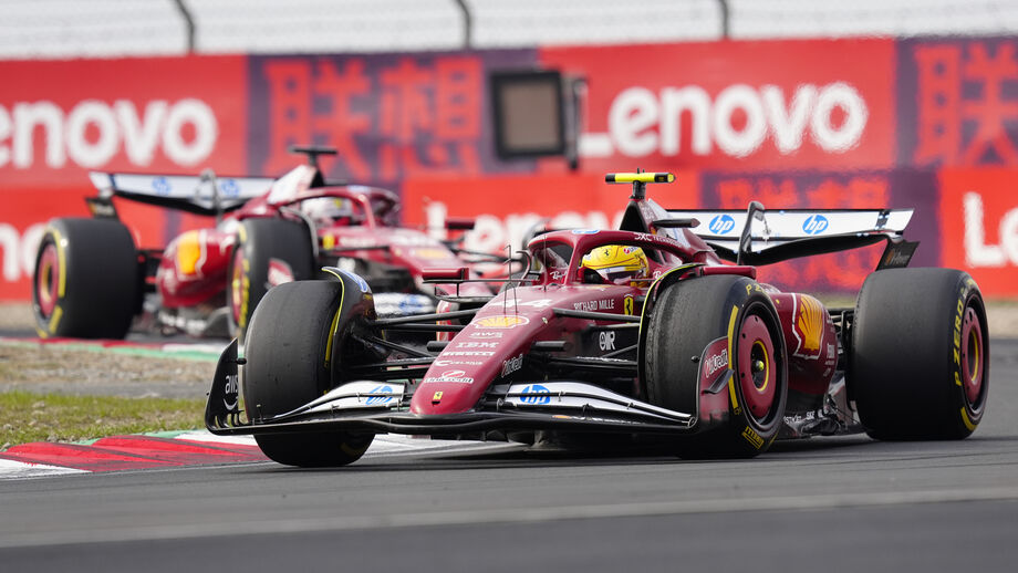 Hamilton durante a corrida no GP da China