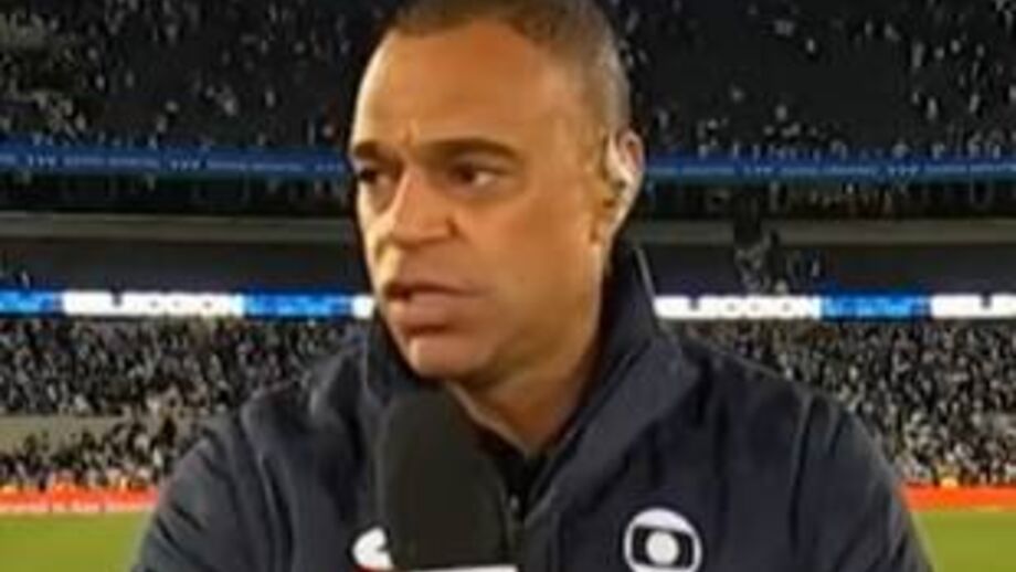 Antigo internacional mostrou-se dececionado com o desempenho da canarinha