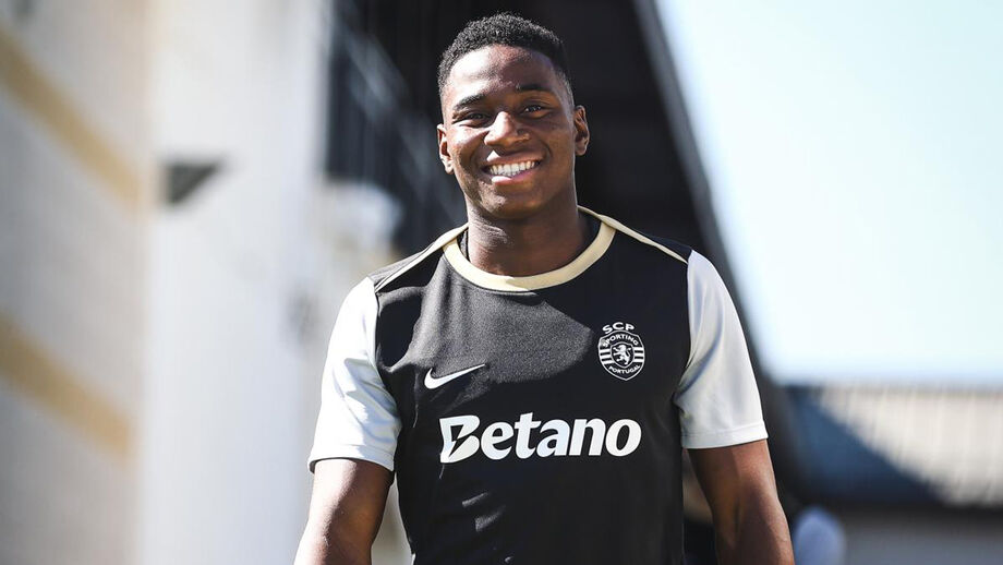 Dário Essugo vai vestir a camisola do Chelsea em 2025/26