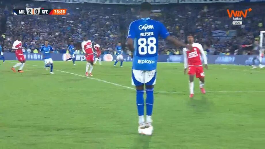Momento aconteceu no jogo entre o Millonarios e o Santa Fe