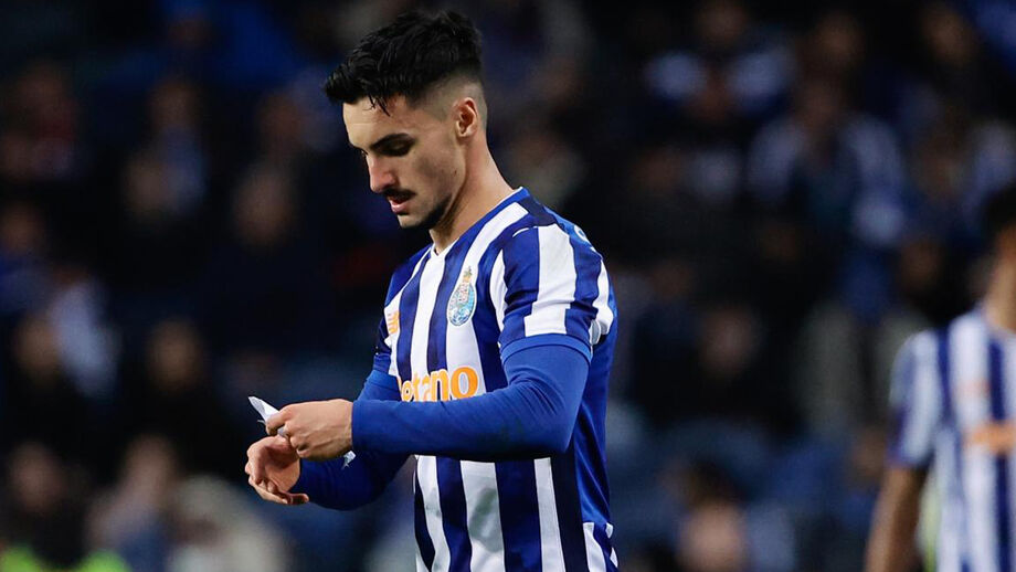 Eustáquio deverá continuar a fazer de central já na Amoreira, frente ao Estoril