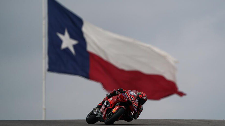 Bagnaia aproveitou erro de Marc Márquez e conseguiu o triunfo