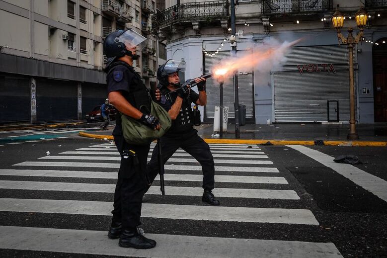 Protestos nas ruas de Buenos Aires