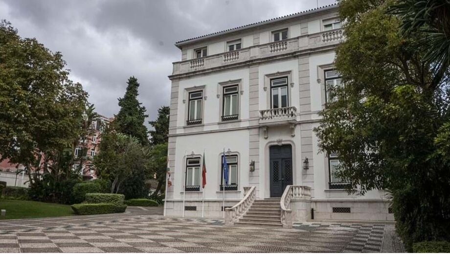 A fachada do Palacete de São Bento fotografada em 2024