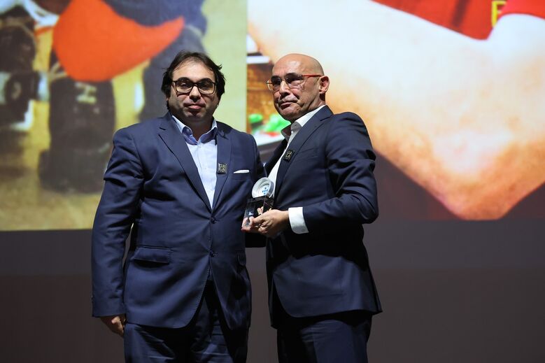 Luís Sénica foi homenageado pelos 50 anos de dedicação à patinagem