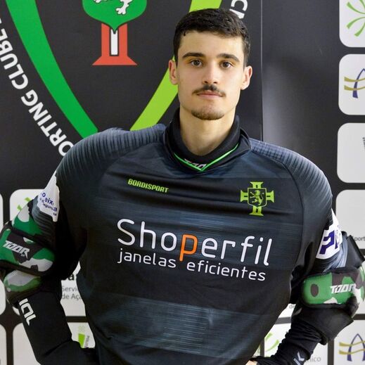 António Marante (Sp. Tomar) - Em jogo em atraso frente ao Valongo, o guarda-redes ribatejano foi decisivo na vitória por 3-1 no 'San Siro' com várias defesas de qualidade. Em poucos dias, ajudou o Sp. Tomar a deixar a zona de descida para subir... para a zona de playoff. 