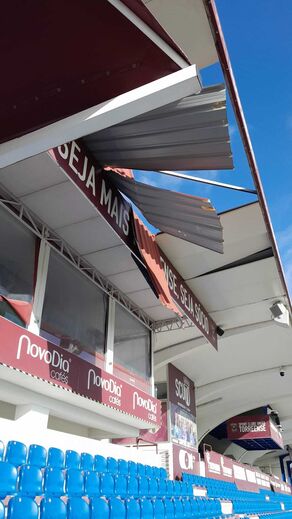 Cobertura do Manuel Marques sofreu danos 