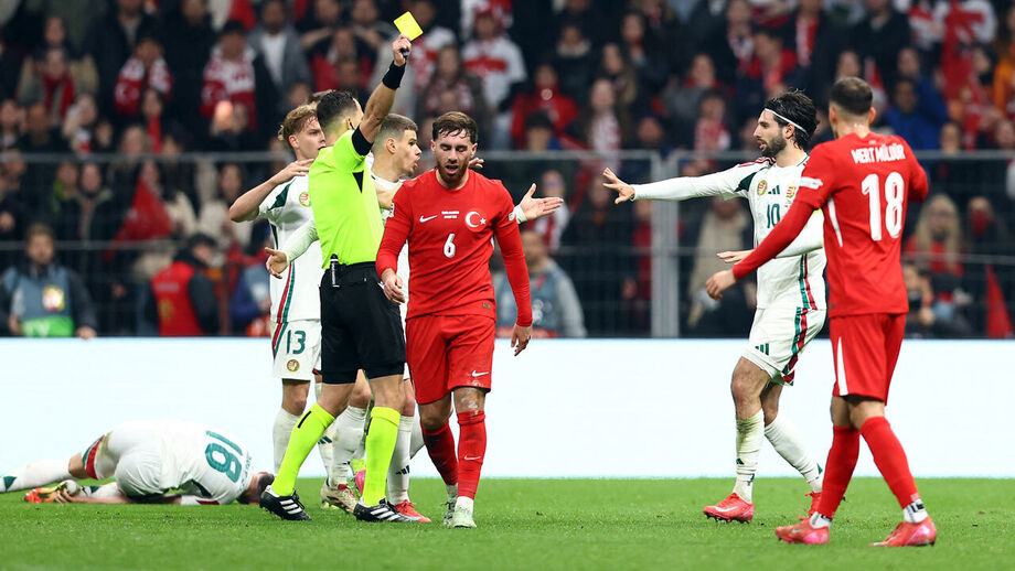 Kökçü viu amarelo aos 41 minutos diante da Hungria