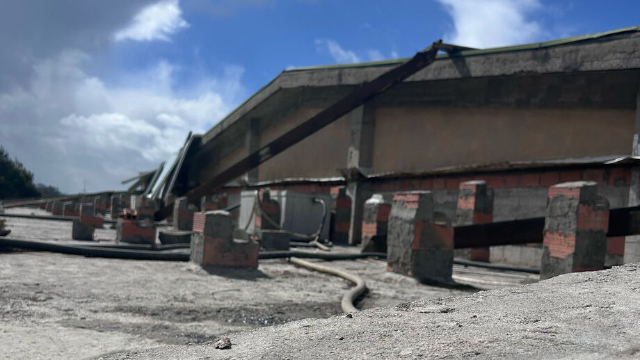 Tempestade Martinho provoca estragos no pavilhão do Leça