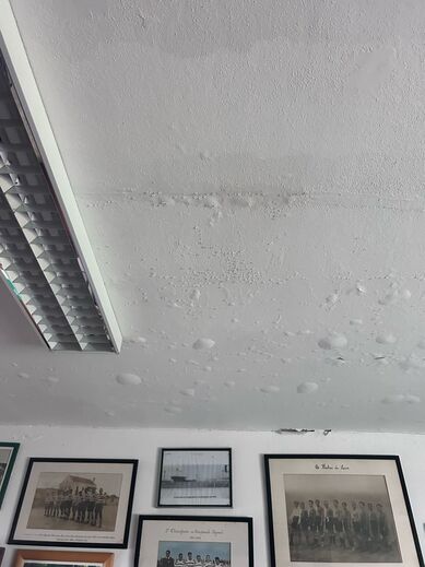 Tempestade Martinho provoca estragos no pavilhão do Leça