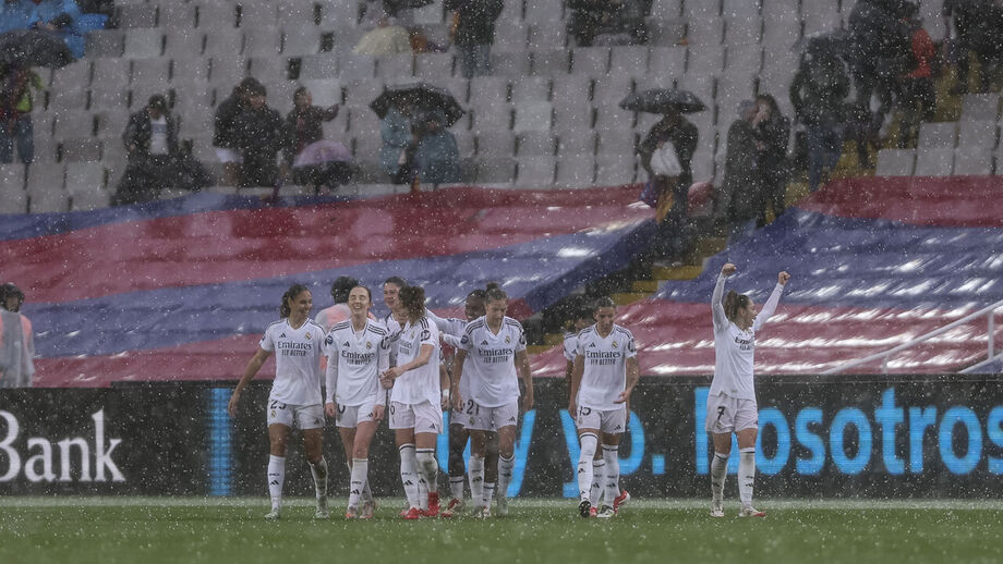Jogadoras do Real Madrid a festejar