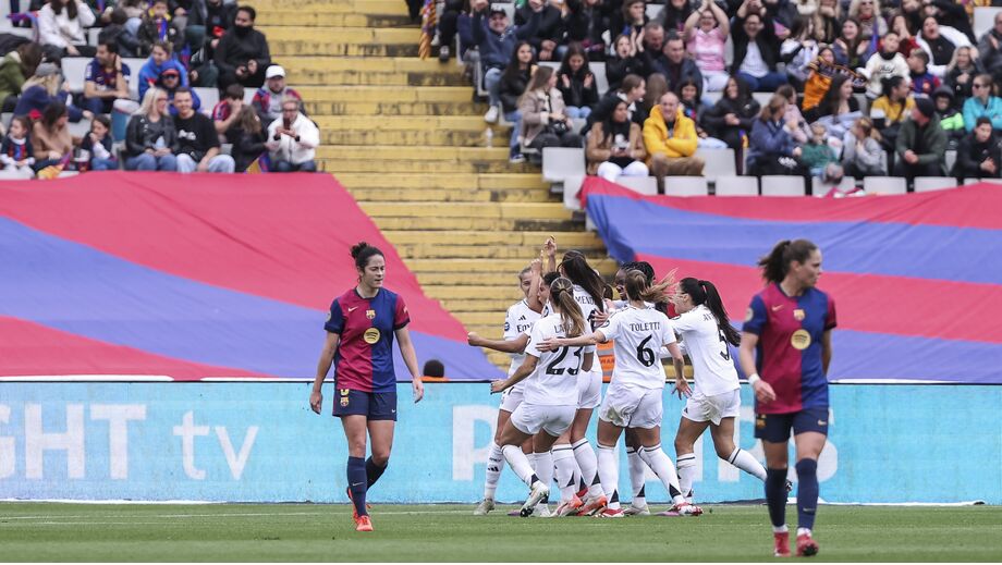 Jogadoras do Real Madrid a festejar