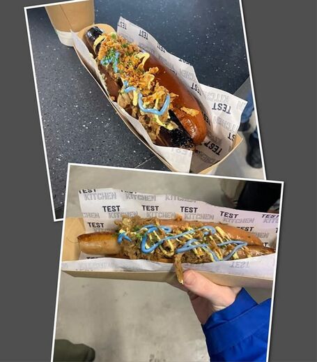 A insólita e inesperada cor do ketchup no bar do novo estádio do Everton