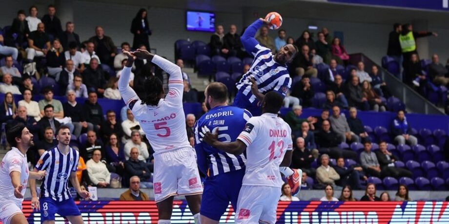 FC Porto vence Toulouse na 1.ª mão