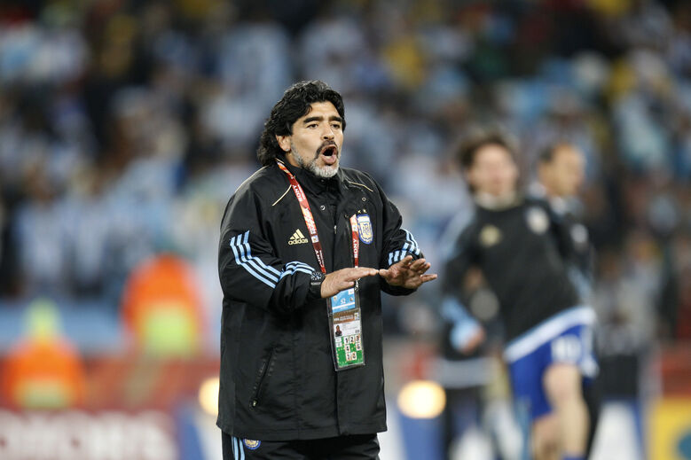 Últimas horas de Diego Maradona foram agoniantes