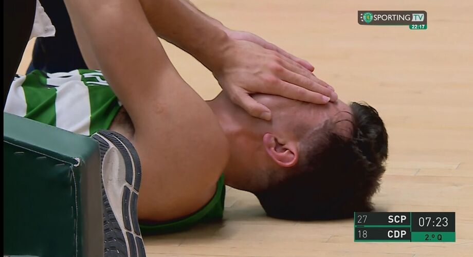 André Cruz lesionado