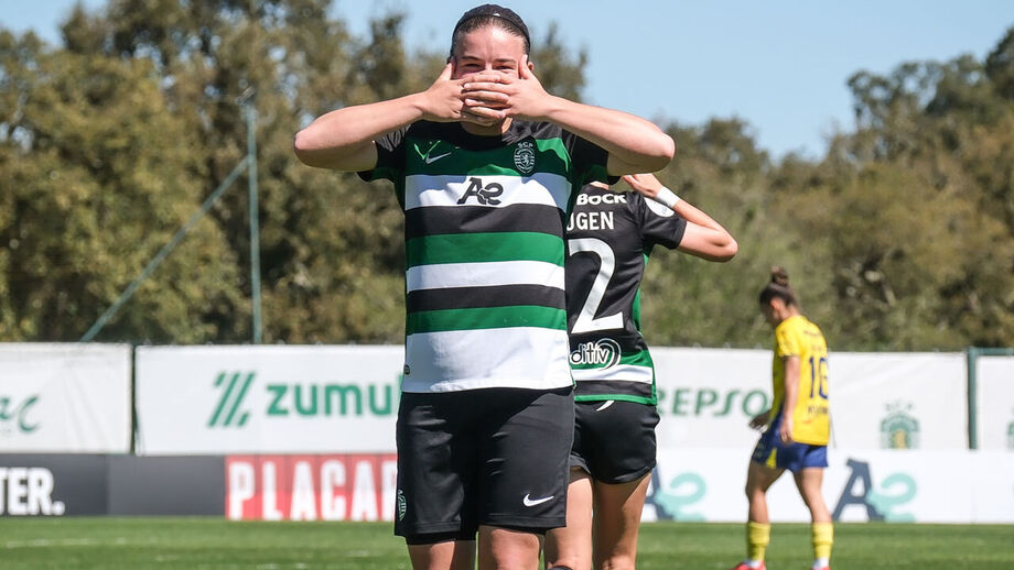 Telma Encarnação a festejar o golo da reviravolta