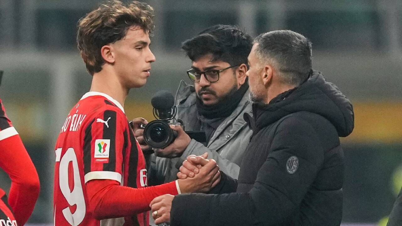 João Félix com Sérgio Conceição no Milan