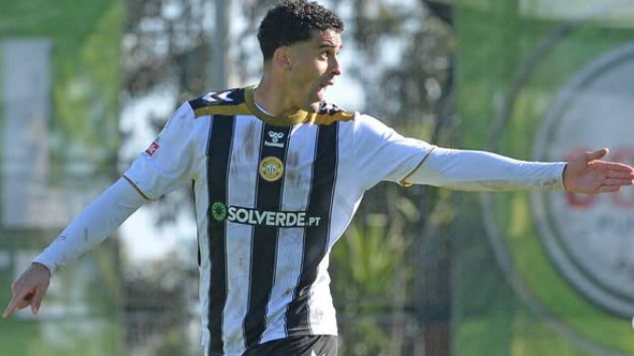 Léo Santos, jogador do Nacional