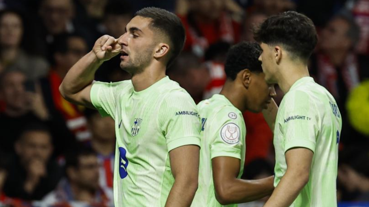 Ferran Torres celebra golo pelo Barcelona