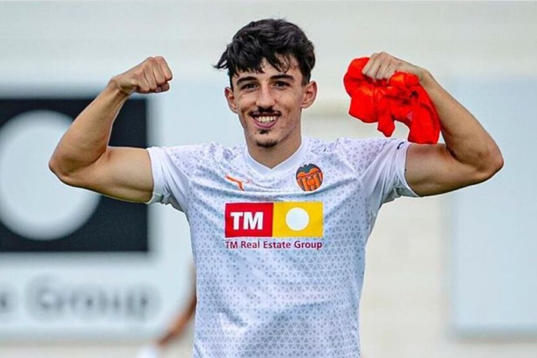 Avançado marcou em todos os jogos de março