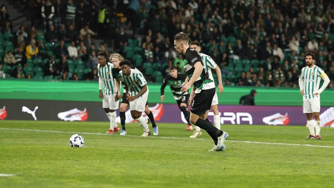 Gyökeres fez o 2-0 de penálti