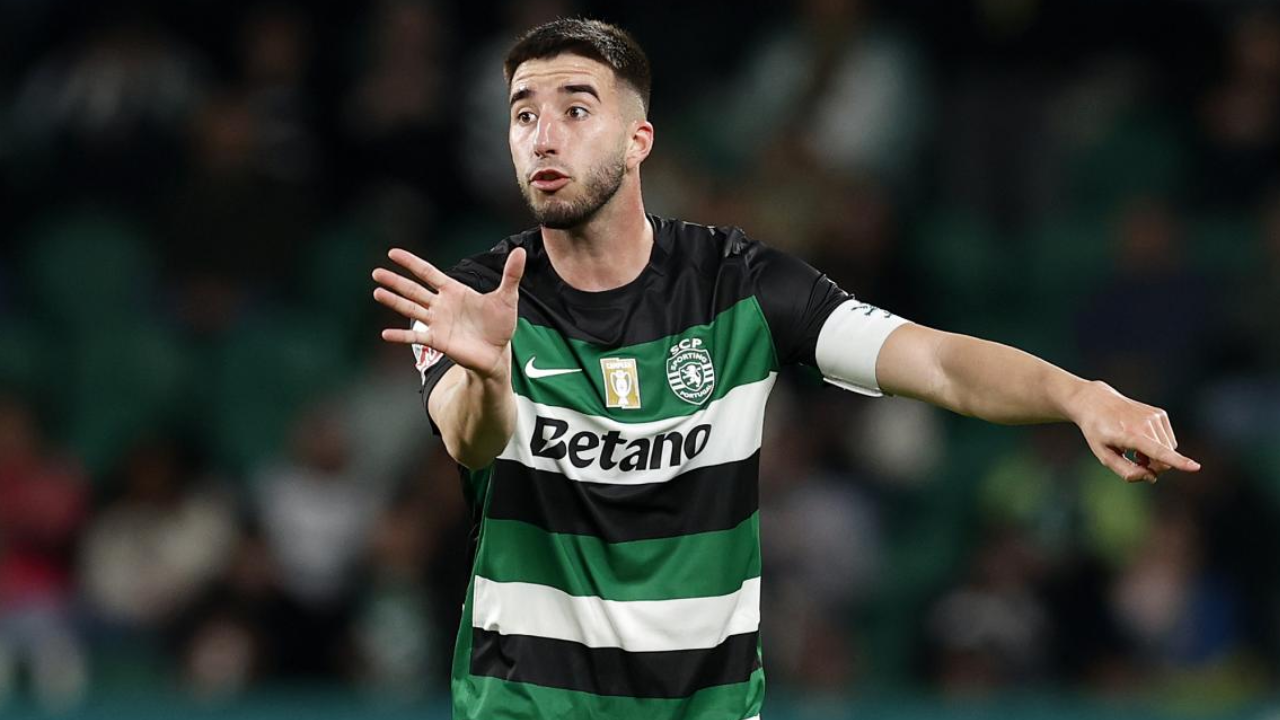 Gonçalo Inácio gesticula durante um jogo