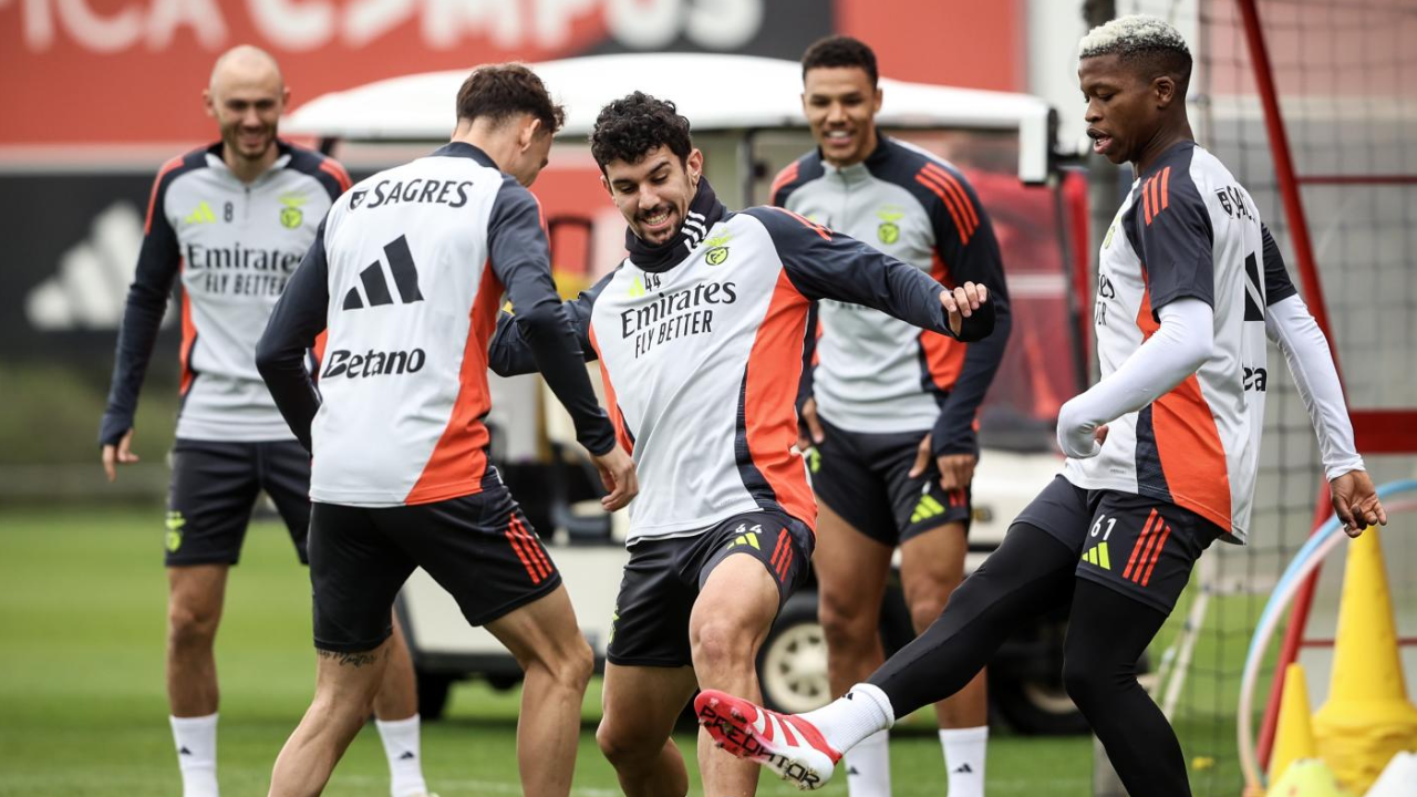 Tomás Araújo e Florentino durante o treino do Benfica