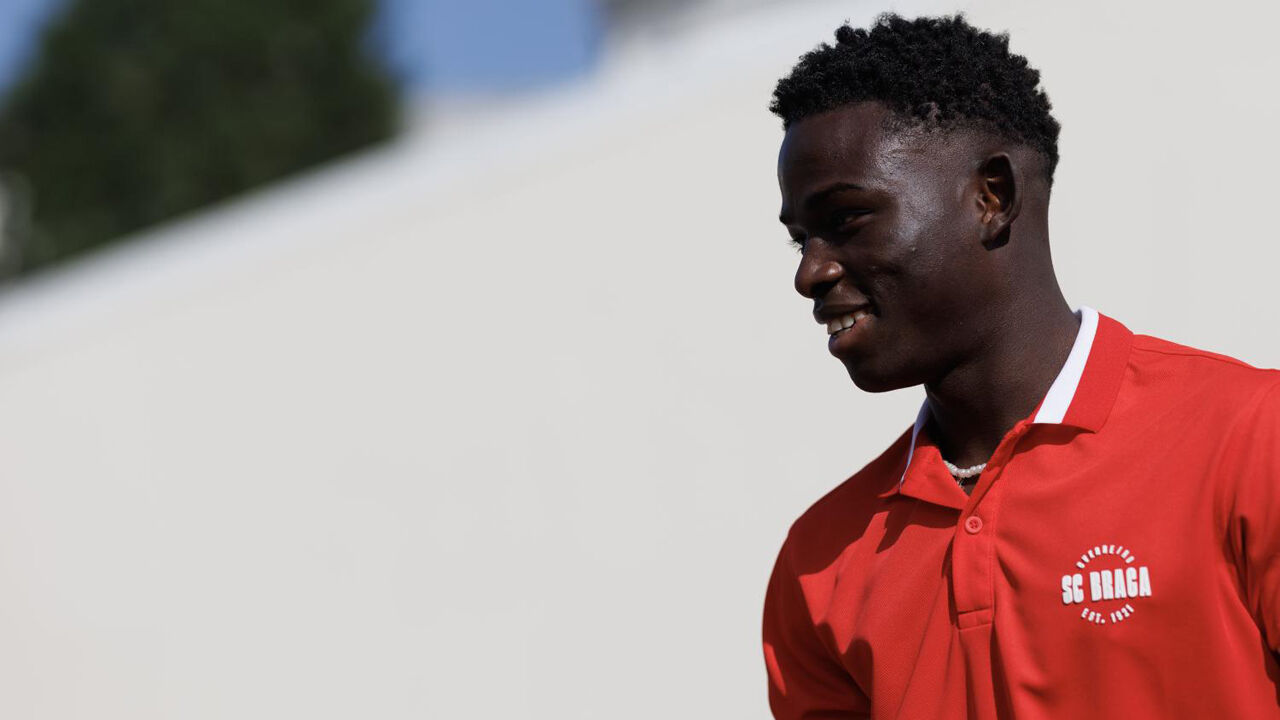 Roger Fernandes já pode representar a Seleção Nacional