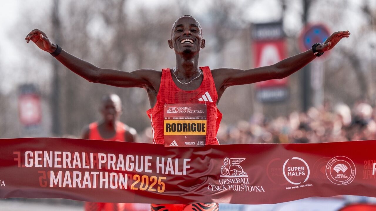 Kwizera voou nas ruas de Praga