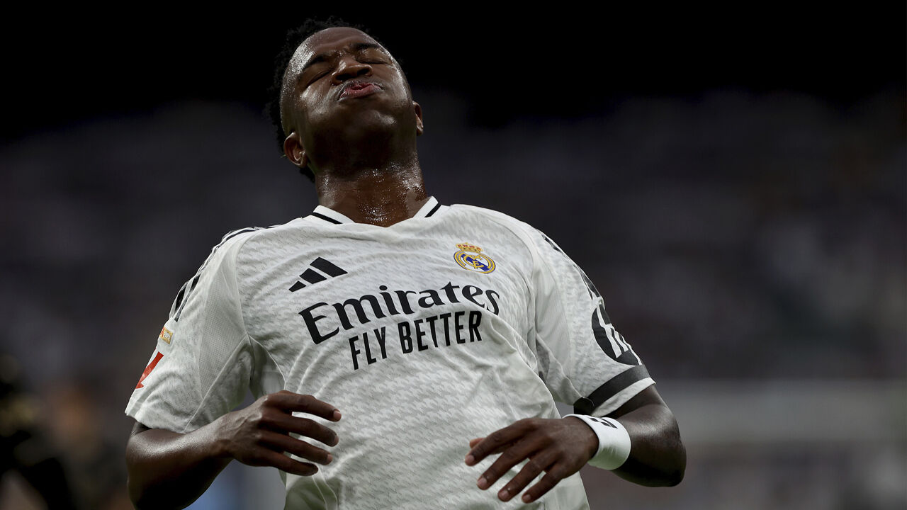 Vinícius Júnior, do Real Madrid, reage durante o jogo com o Valencia