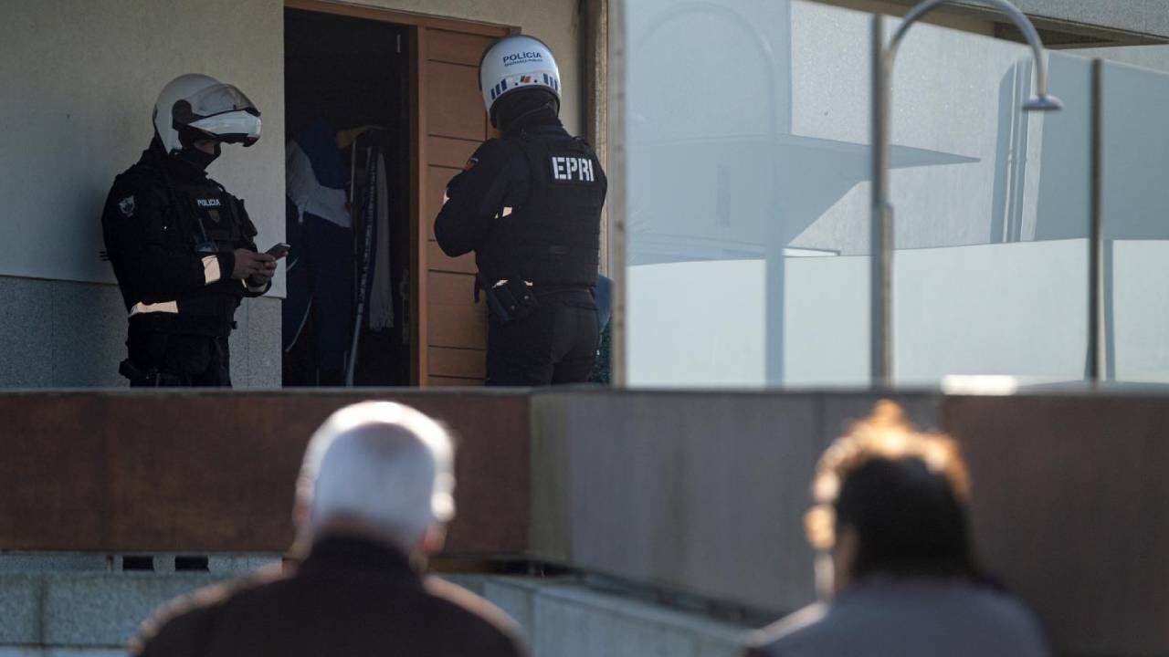 Buscas em casa dos Madureira